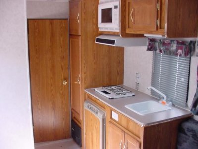 Living Quarters Trailer 12