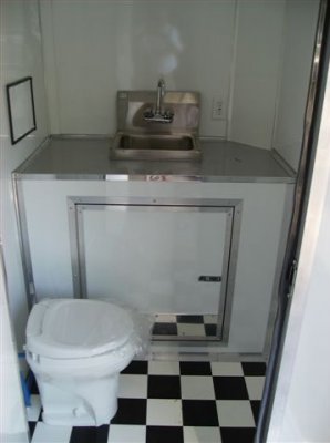 Living Quarters Trailer 23