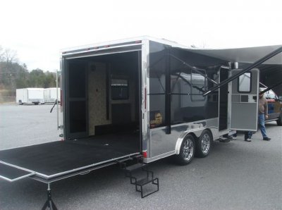 Living Quarters Trailer 25